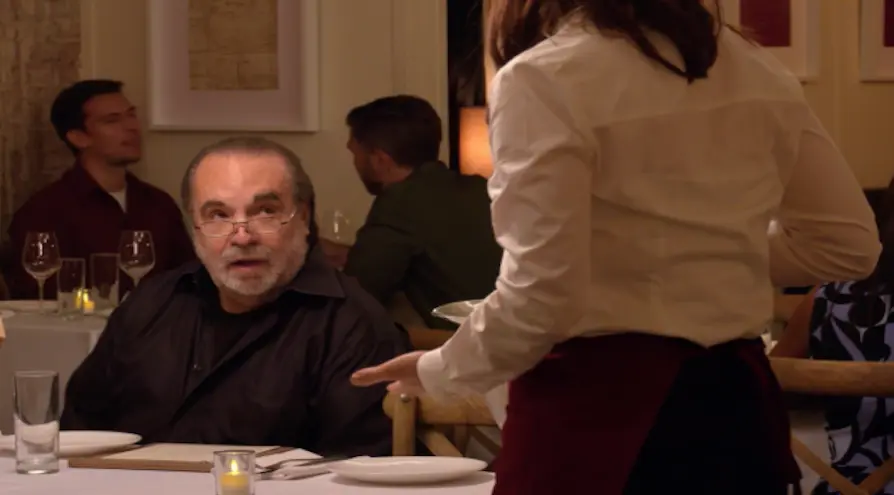 Andrew Lane Shakes Up Holiday Dinner Conversation For Lincoln Financial